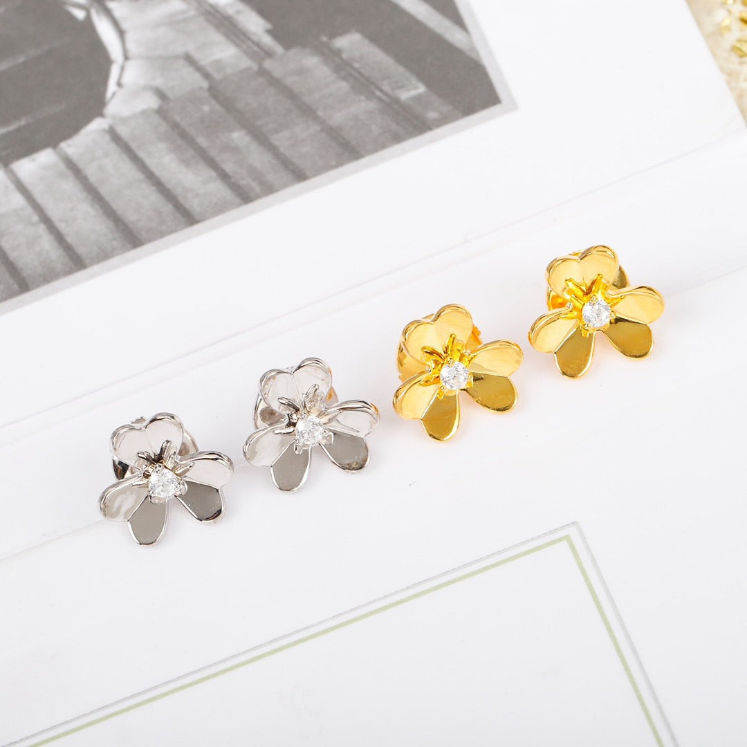 [⭐DORISW] FRIVOLLE MINI BLUMEN-OHRRINGE