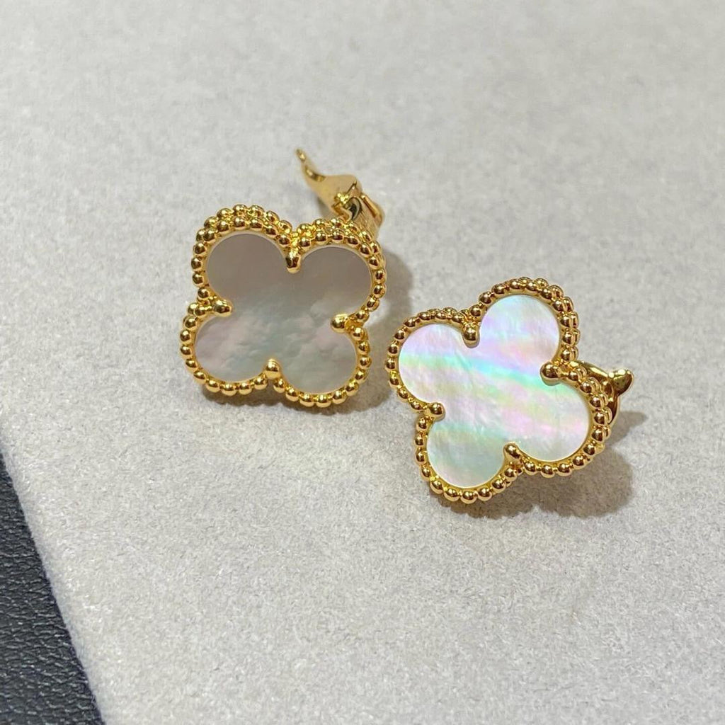 [[⭐DORISW] ] CLOVER LARGE (20mm) 1 MOTIFS WHITE MOP STUD EARRINGS