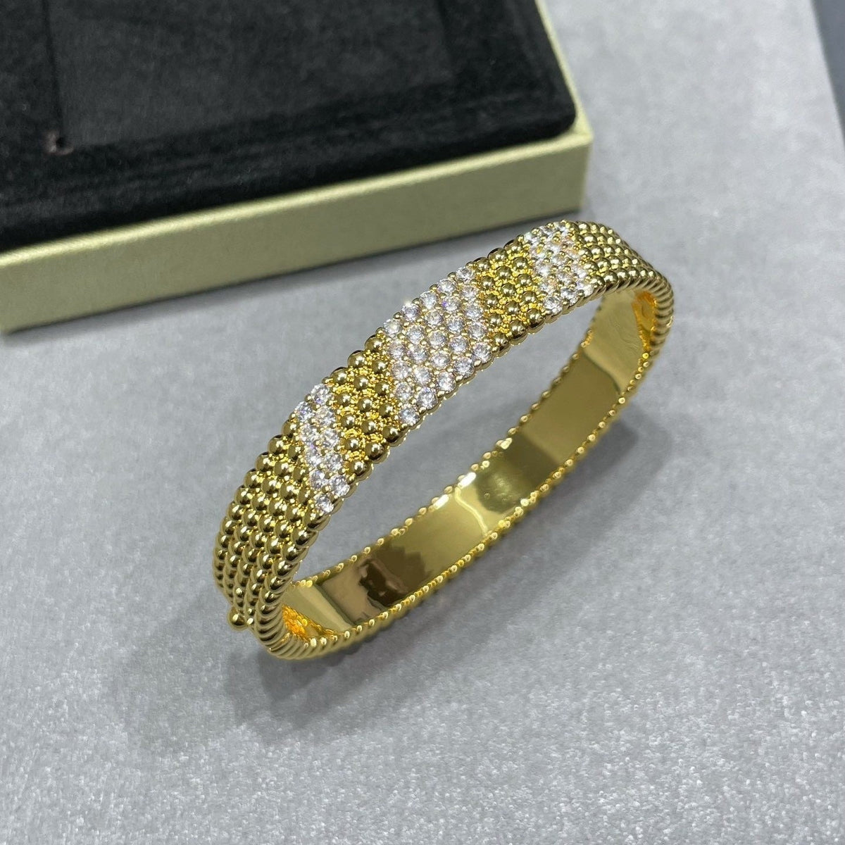 [[⭐DORISW] ]  PERLEE DIAMOND BRACELET ,5-ROW DIAMOND-SET DESIGN