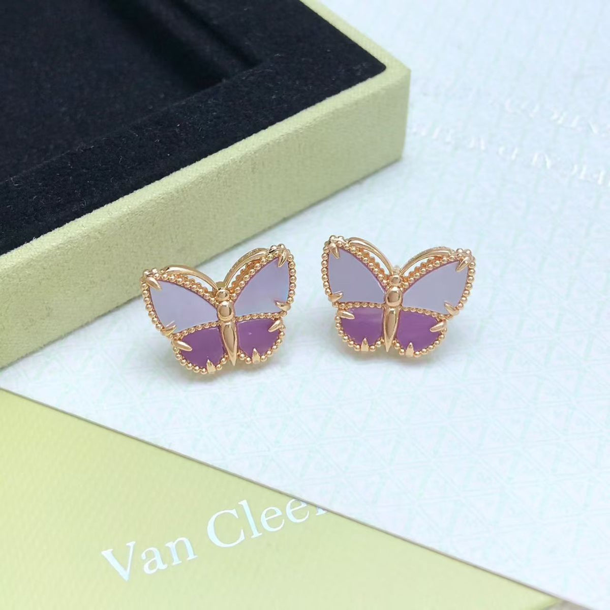 [[⭐DORISW] ] 26 NEW CLOVER LUCKY LIGHT PURPLE SET
