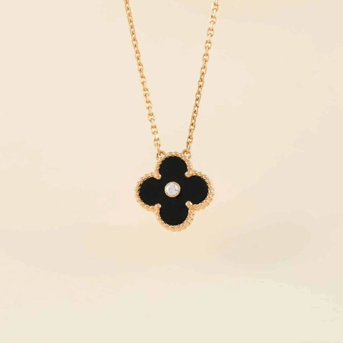 [⭐DORISW] CLOVER 15 MM DIAMANT-ONYX-HALSKETTE