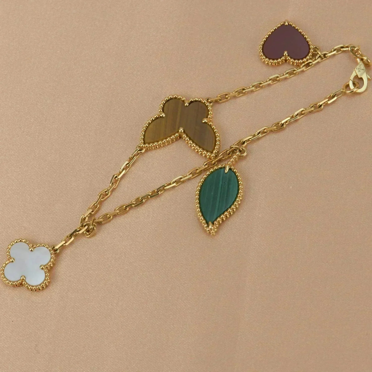 [⭐DORISW] LUCKY SPRING 5 MOTIF GOLD BRACELET