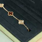 [[⭐DORISW] ]NEUE KOLLEKTION: CLOVER ARMBAND MIT 5 MOTIVEN IN ROTEM KARNELIAN