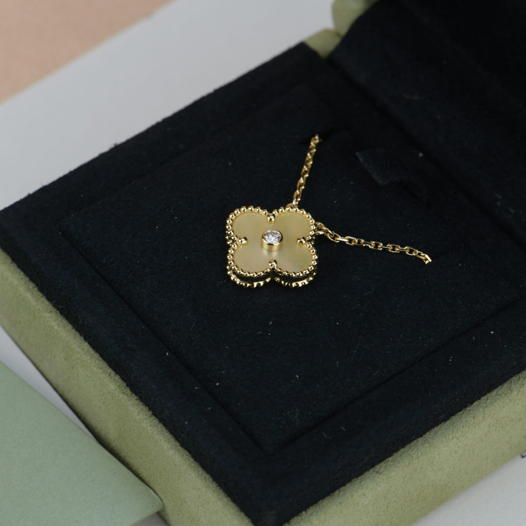 [⭐DORISW] クローバー 15MM ダイヤモンド ゴールド マザーオブパール ネックレス