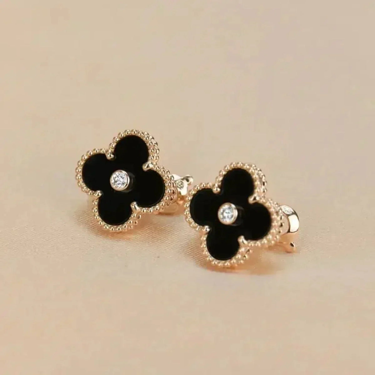 [⭐DORISW] CLOVER MEDIUM 1 MOTIV ONYX DIAMANT OHRRINGE