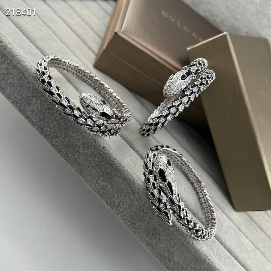 [[⭐DORISW] ] EW OBSIDIAN & DIAMOND SERPENT BRACELET