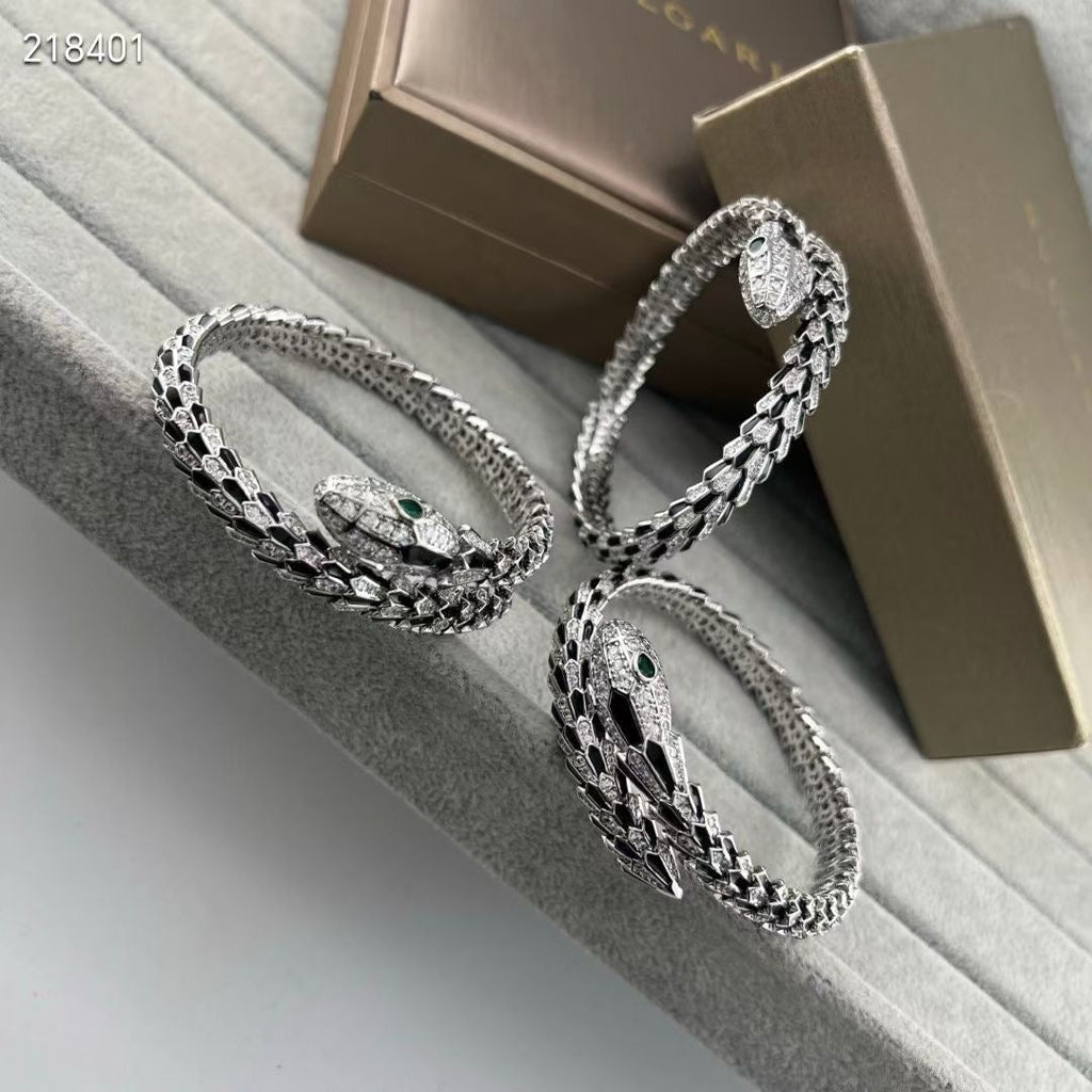 [[⭐DORISW] ] EW OBSIDIAN & DIAMOND SERPENT BRACELET