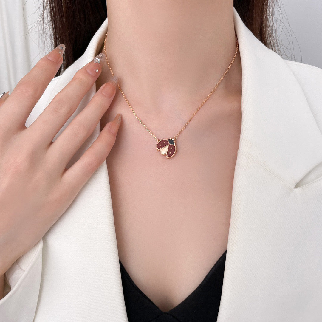[⭐DORISW] LUCKY  CARNELIANS LADYBUG NECKLACE
