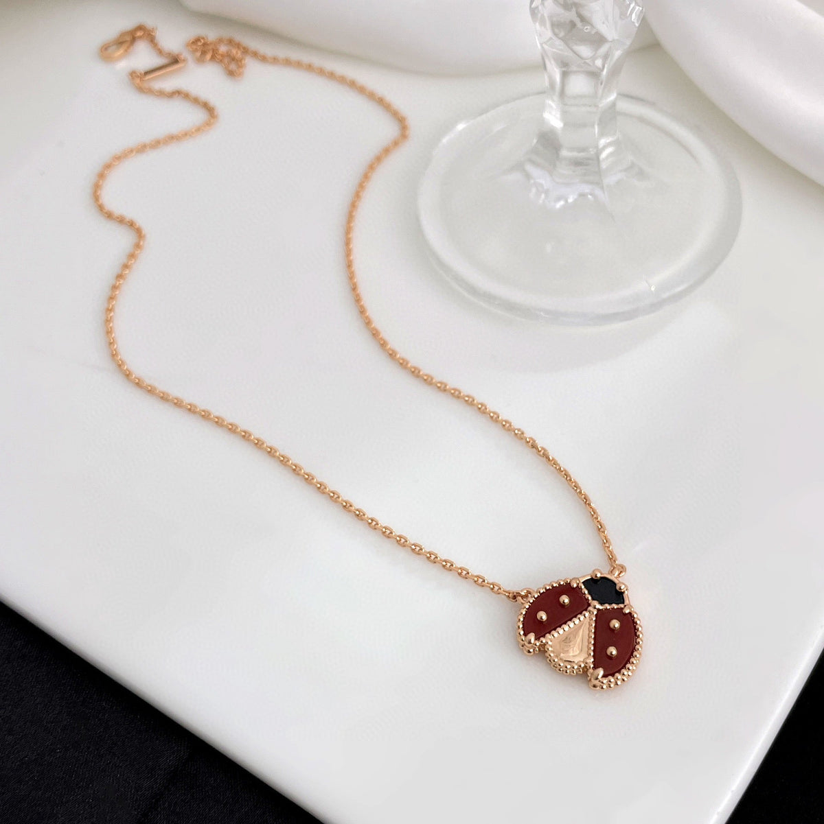 [⭐DORISW] LUCKY  CARNELIANS LADYBUG NECKLACE