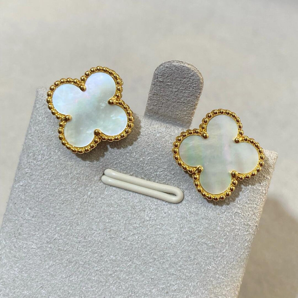 [[⭐DORISW] ] CLOVER LARGE (20mm) 1 MOTIFS WHITE MOP STUD EARRINGS