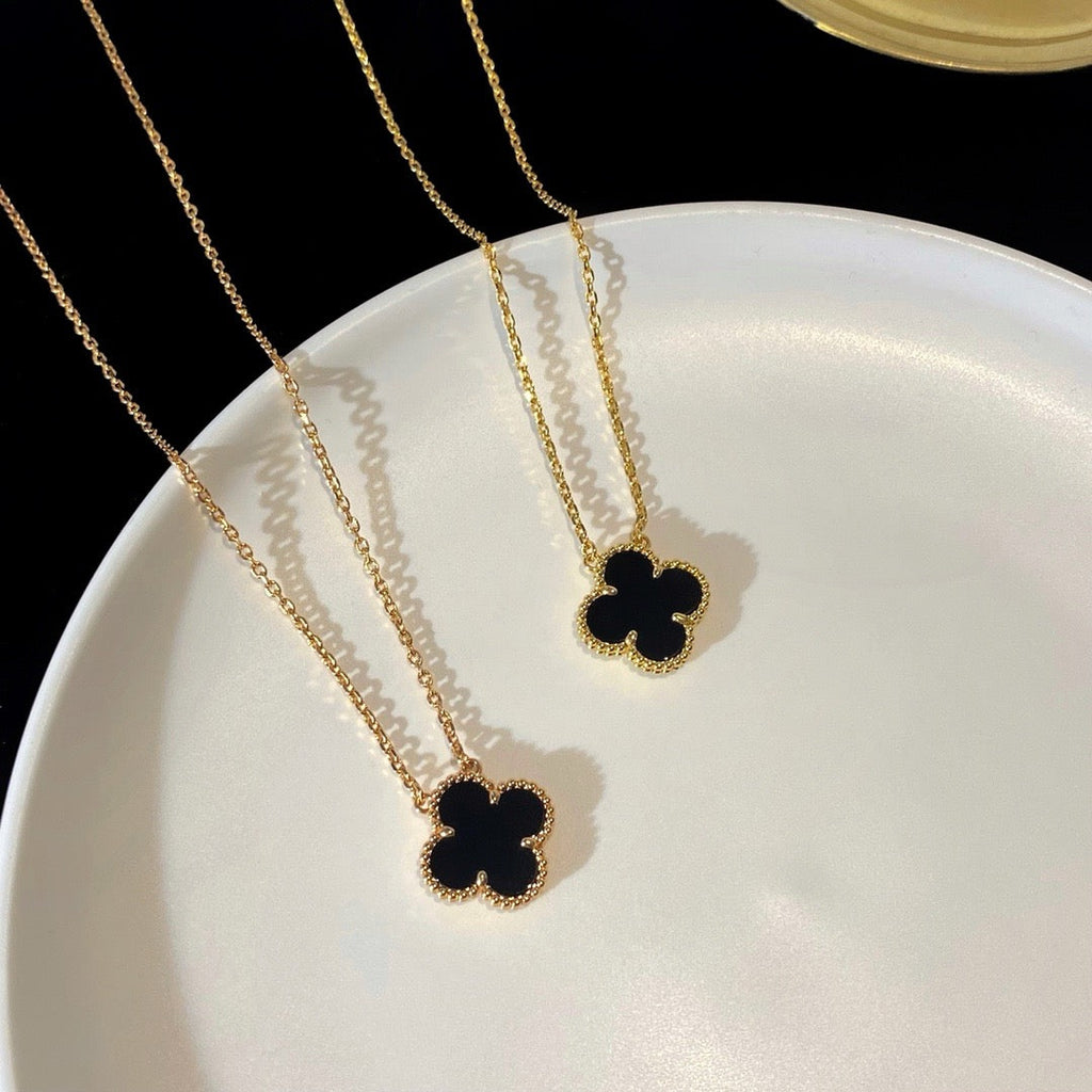 [⭐DORISW] CLOVER 15MM SCHWARZER ONYX EINZELBLUMEN-HALSKETTE