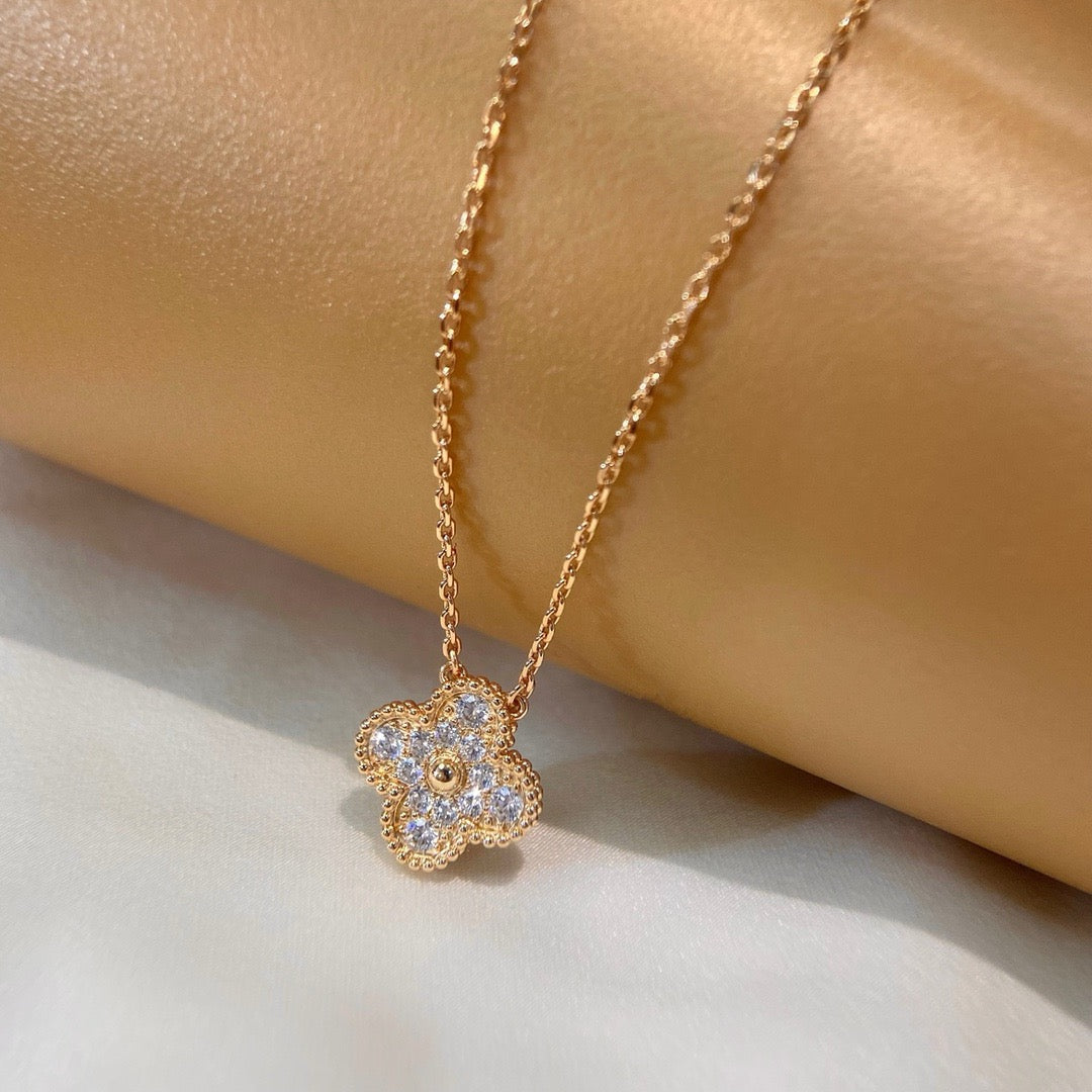 [⭐DORISW] CLOVER 15MM DIAMANT-EINZELBLUMEN-HALSKETTE