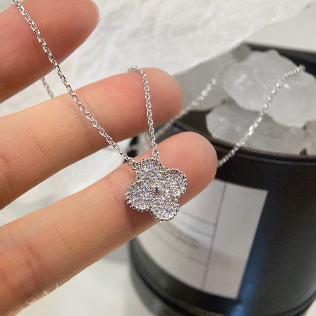 [⭐DORISW] CLOVER 15MM DIAMANT-EINZELBLUMEN-HALSKETTE