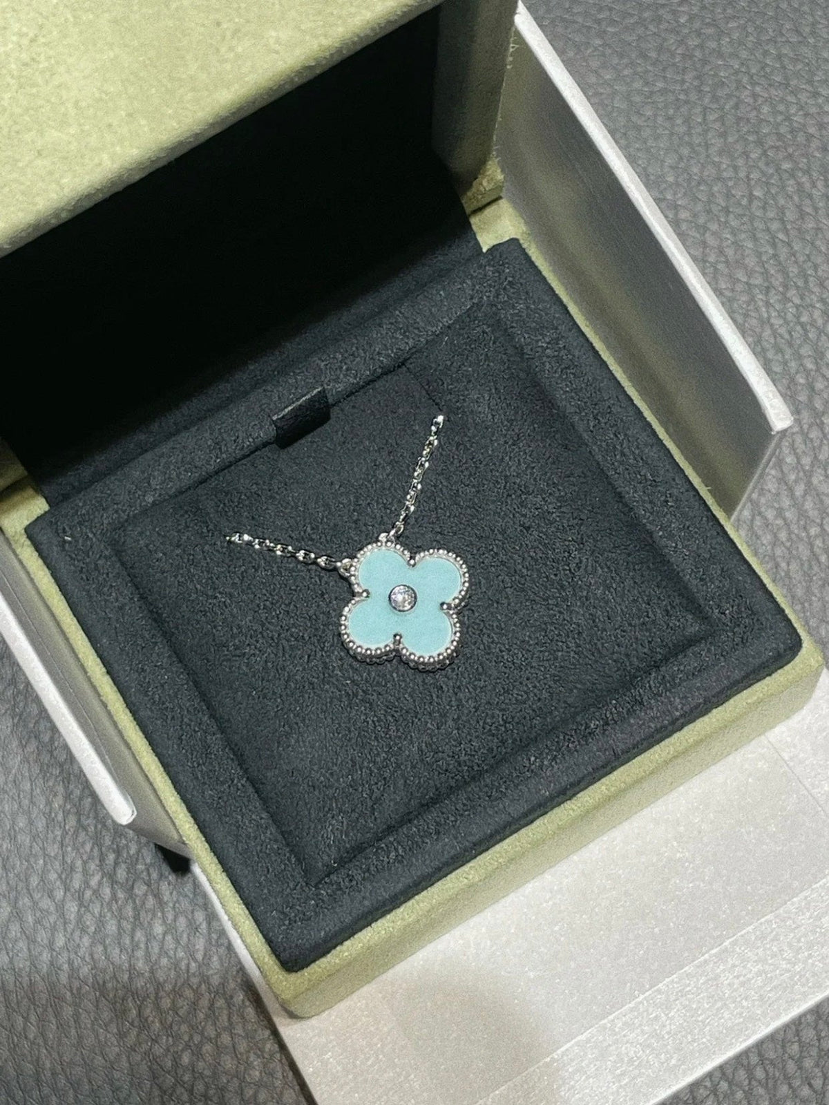 [⭐DORISW] CLOVER 1 DIAMANT HELLBLAUE SILBERHALSKETTE