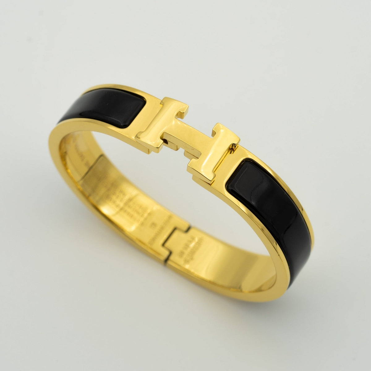 [⭐DORISW] H BLACK BRACELET