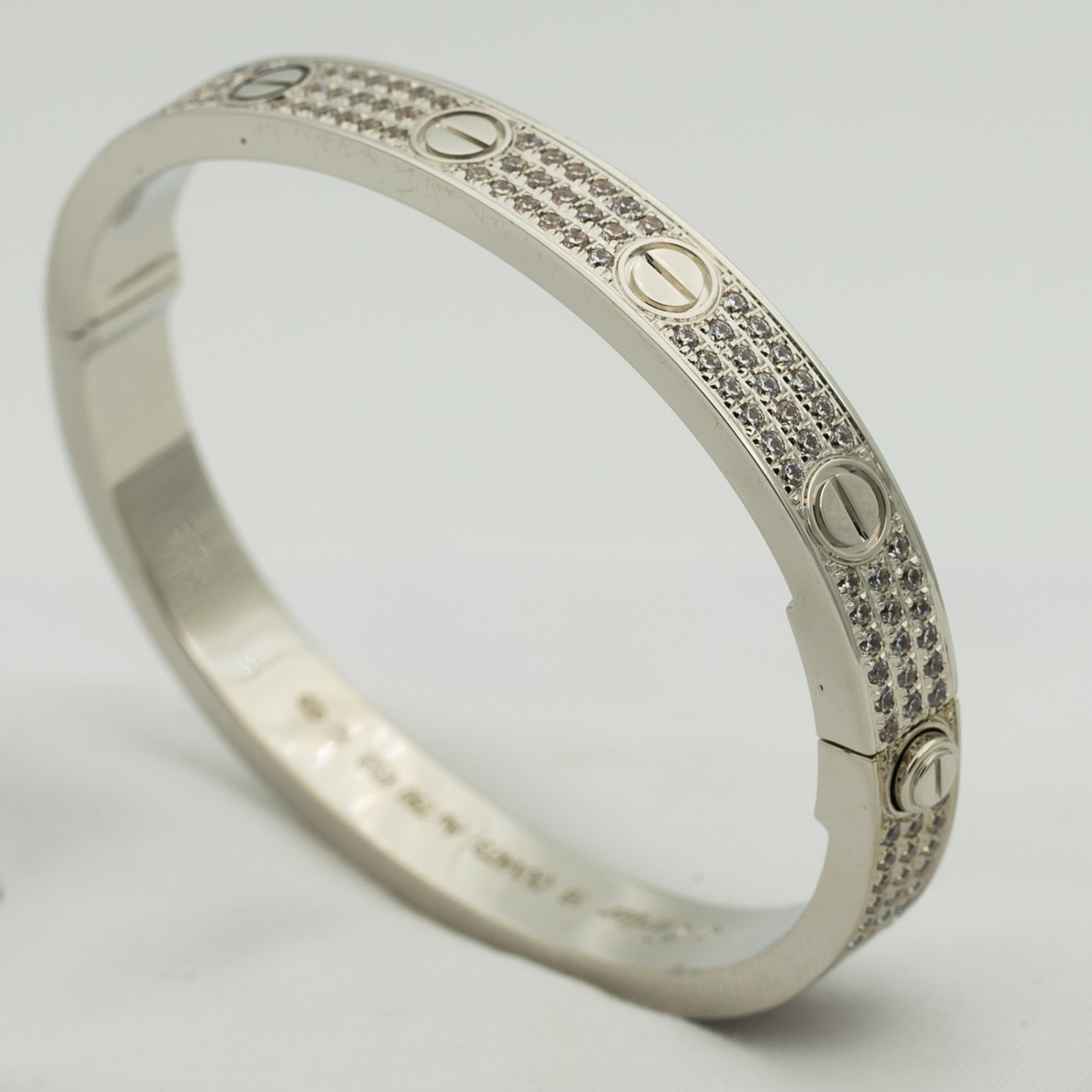 [⭐DORISW] LOVE ARMBAND 6,1 MM MIT DIAMANTBESATZ