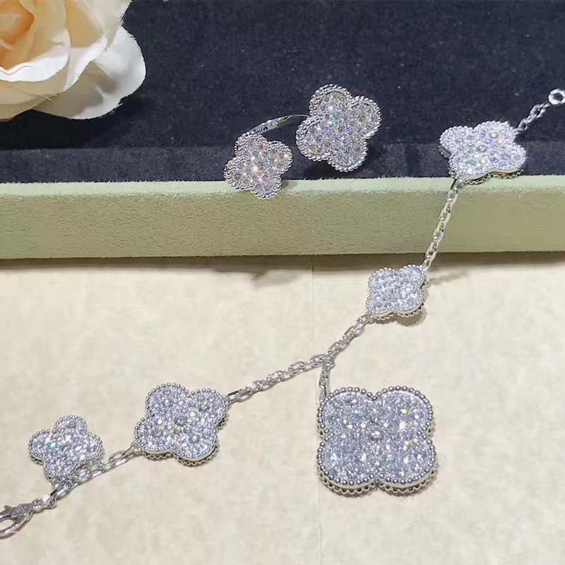 [⭐DORISW] CLOVER 6 MOTIFS SILVER DIAMOND BRACELET