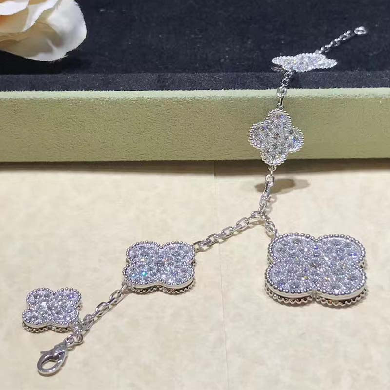 [⭐DORISW] CLOVER 6 MOTIFS SILVER DIAMOND BRACELET