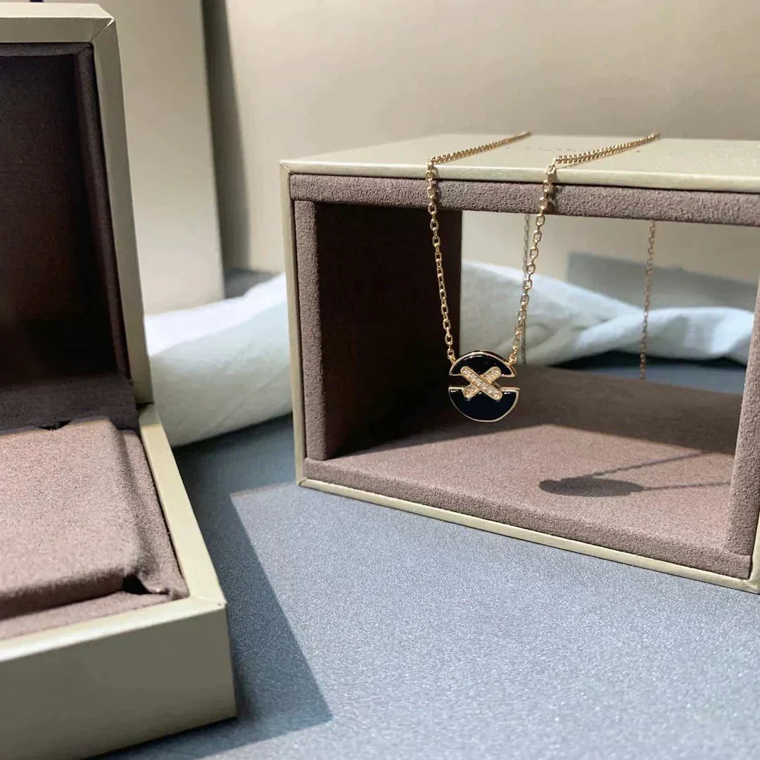 [⭐DORISW] JEUX DE ROSE GOLD DIAMOND NECKLACE