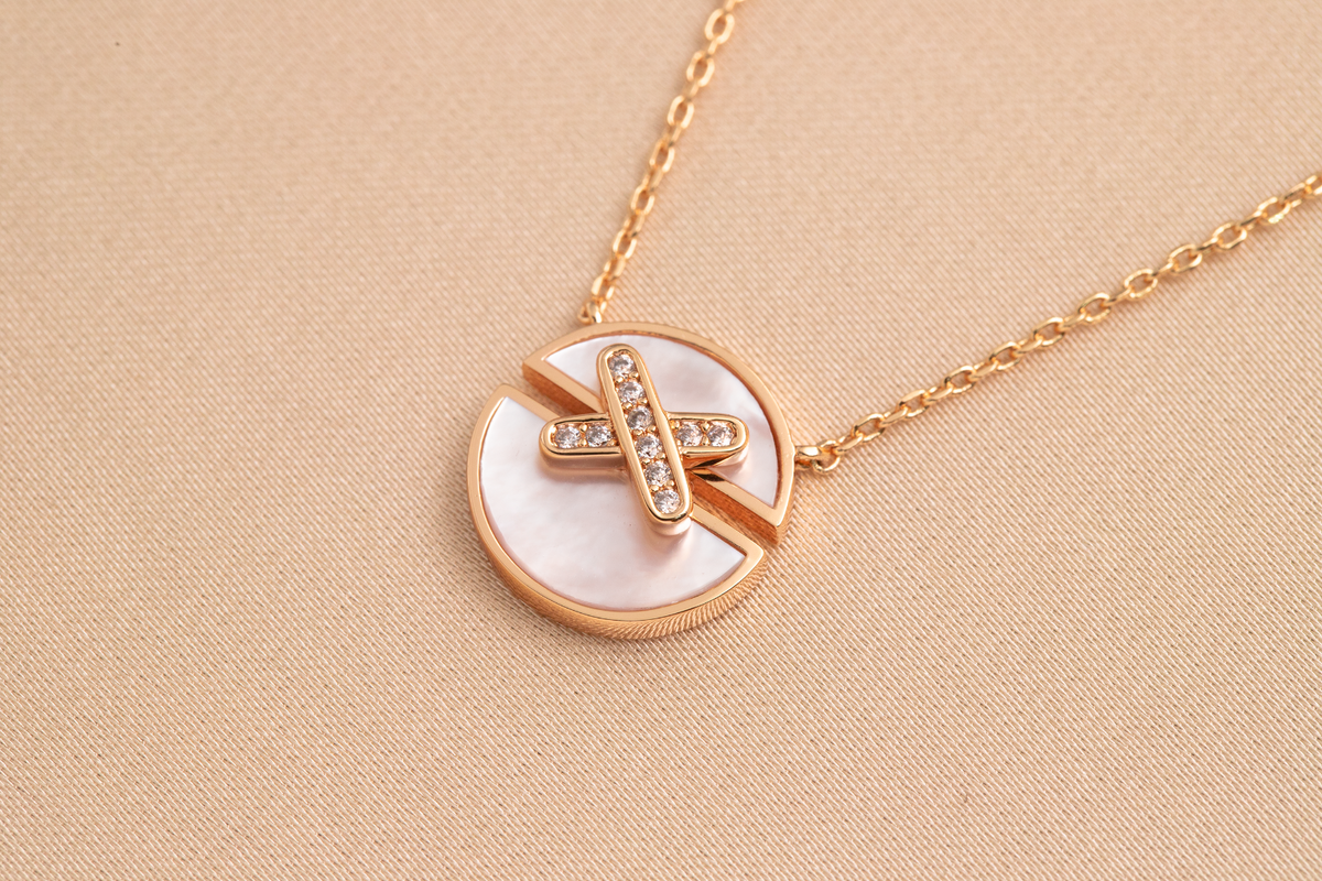 [⭐DORISW] JEUX DE PINK GOLD DIAMOND NECKLACE