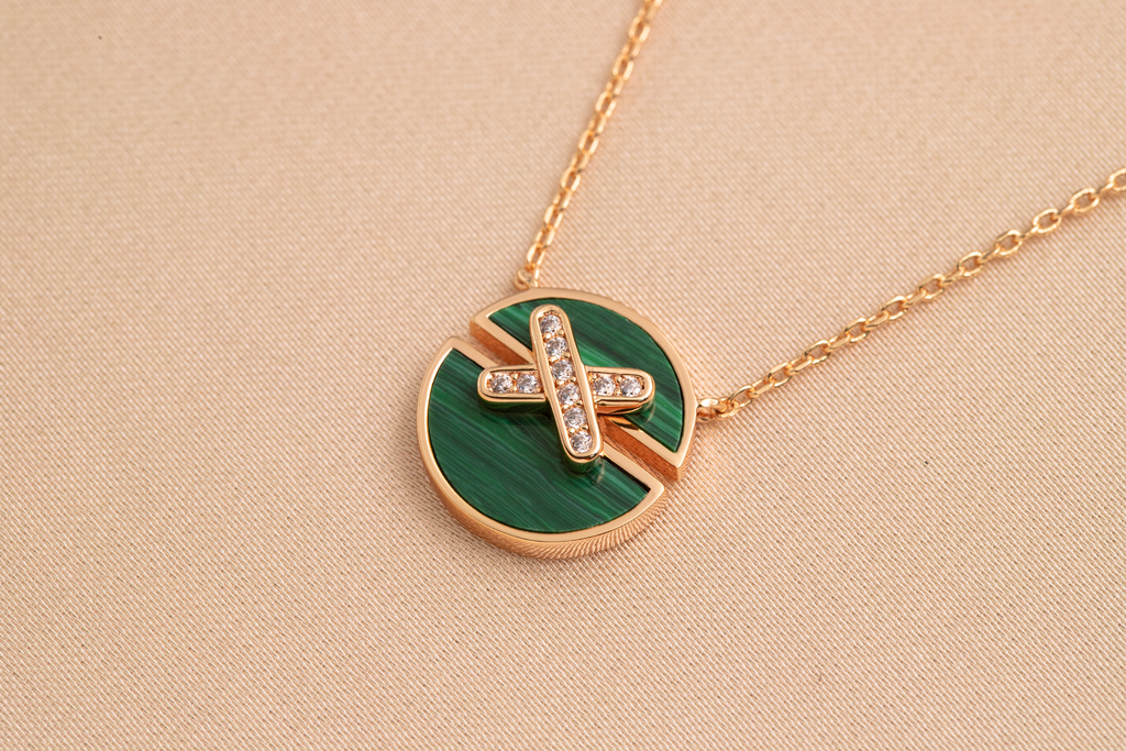 {
  "[⭐DORISW] JEUX DE PINK GOLD DIAMOND NECKLACE": "[⭐DORISW] ピンクゴールド ダイヤモンド ネックレス"
}