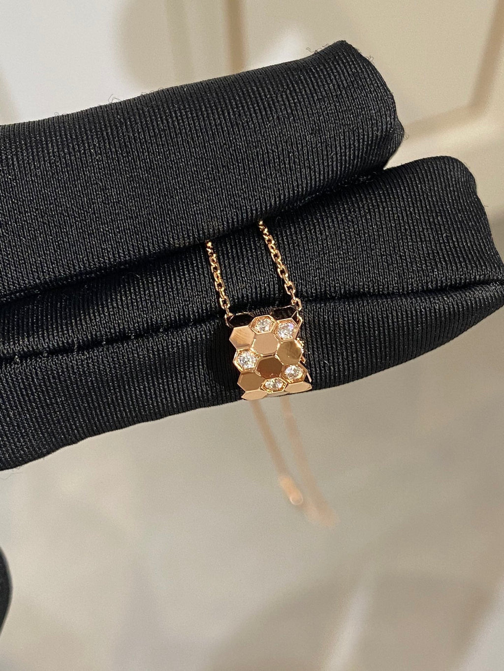 [⭐DORISW] BEE LOVE DIAMOND NECKLACE
