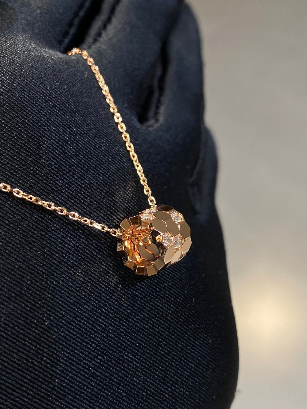 [⭐DORISW] BEE LOVE DIAMOND NECKLACE