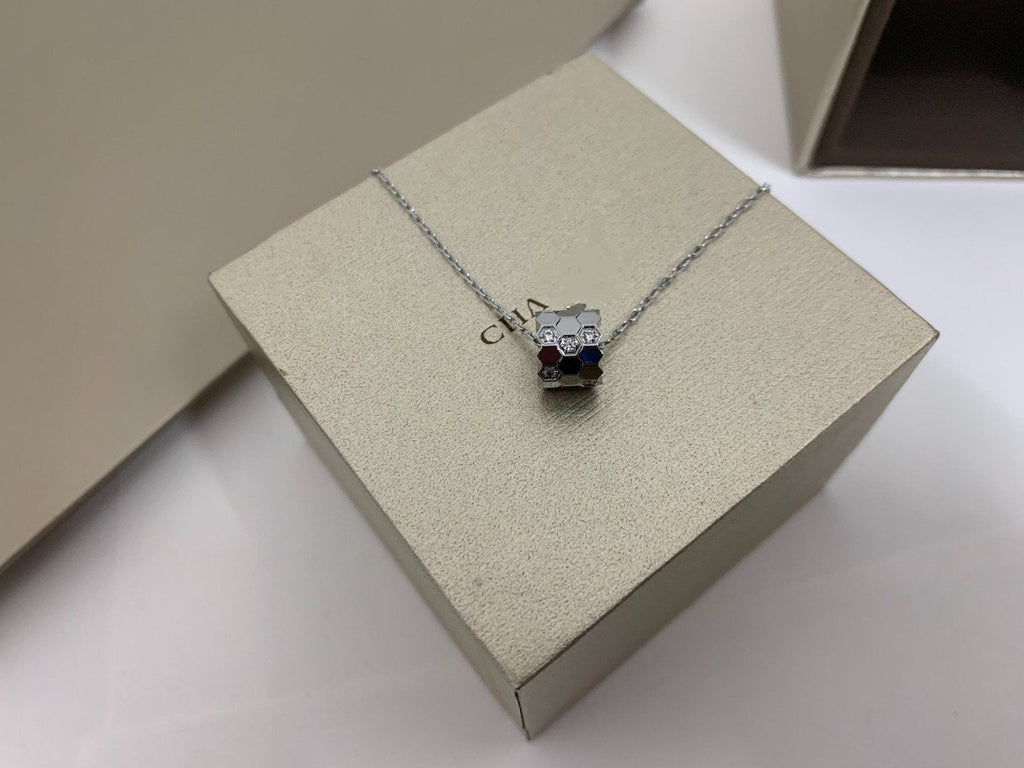 [⭐DORISW] BEE LOVE DIAMOND NECKLACE