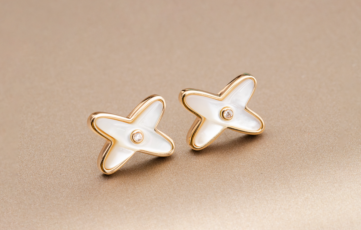 [⭐DORISW] JEUX DE WHITE MOP PINK GOLD DIAMOND EARRINGS