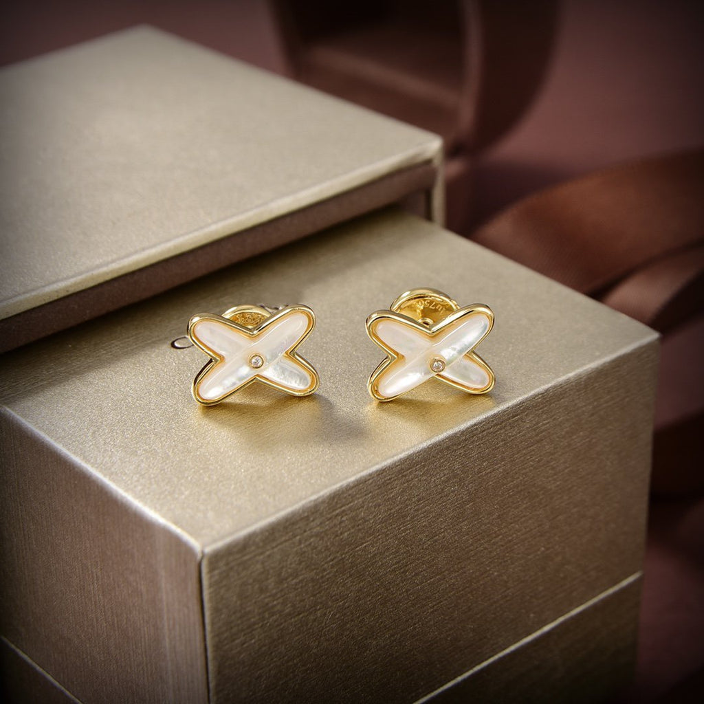 [⭐DORISW] JEUX DE WHITE MOP GOLD DIAMOND EARRINGS