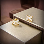 [⭐DORISW] JEUX DE WHITE MOP GOLD DIAMOND EARRINGS