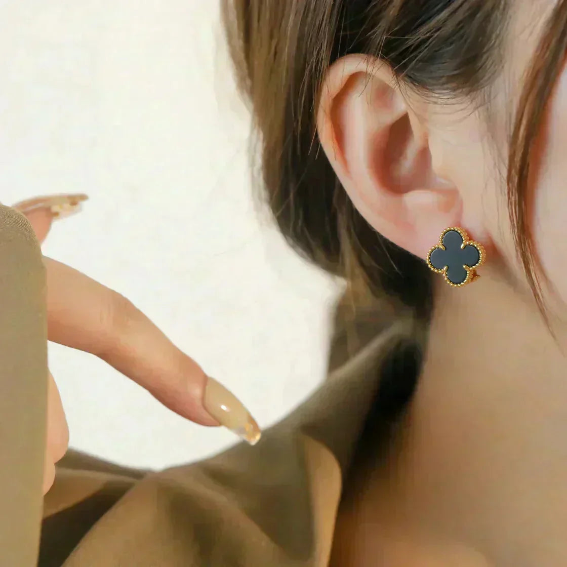 [⭐DORISW] CLOVER MEDIUM 1 MOTIV ONYX OHRSTECKER