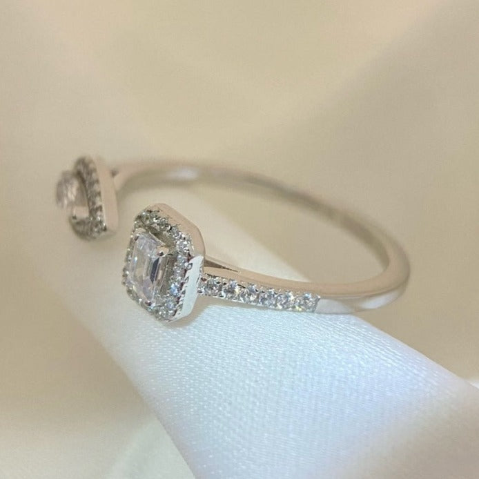 [[⭐DORISW] ] MY TWIN TOI & MOI SILVER DIAMOND RING