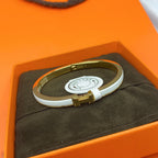 [⭐DORISW] CLASSIC HM CLIC WHITE 8MM ENAMEL BRACELET