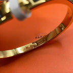 [⭐DORISW] CLASSIC HM CLIC BLACK 8MM ENAMEL BRACELET