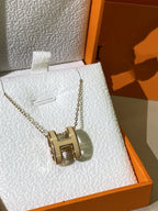 {
"⭐DORISW": "HM CLIC YELLOW ENAMEL GOLD NECKLACE"
}