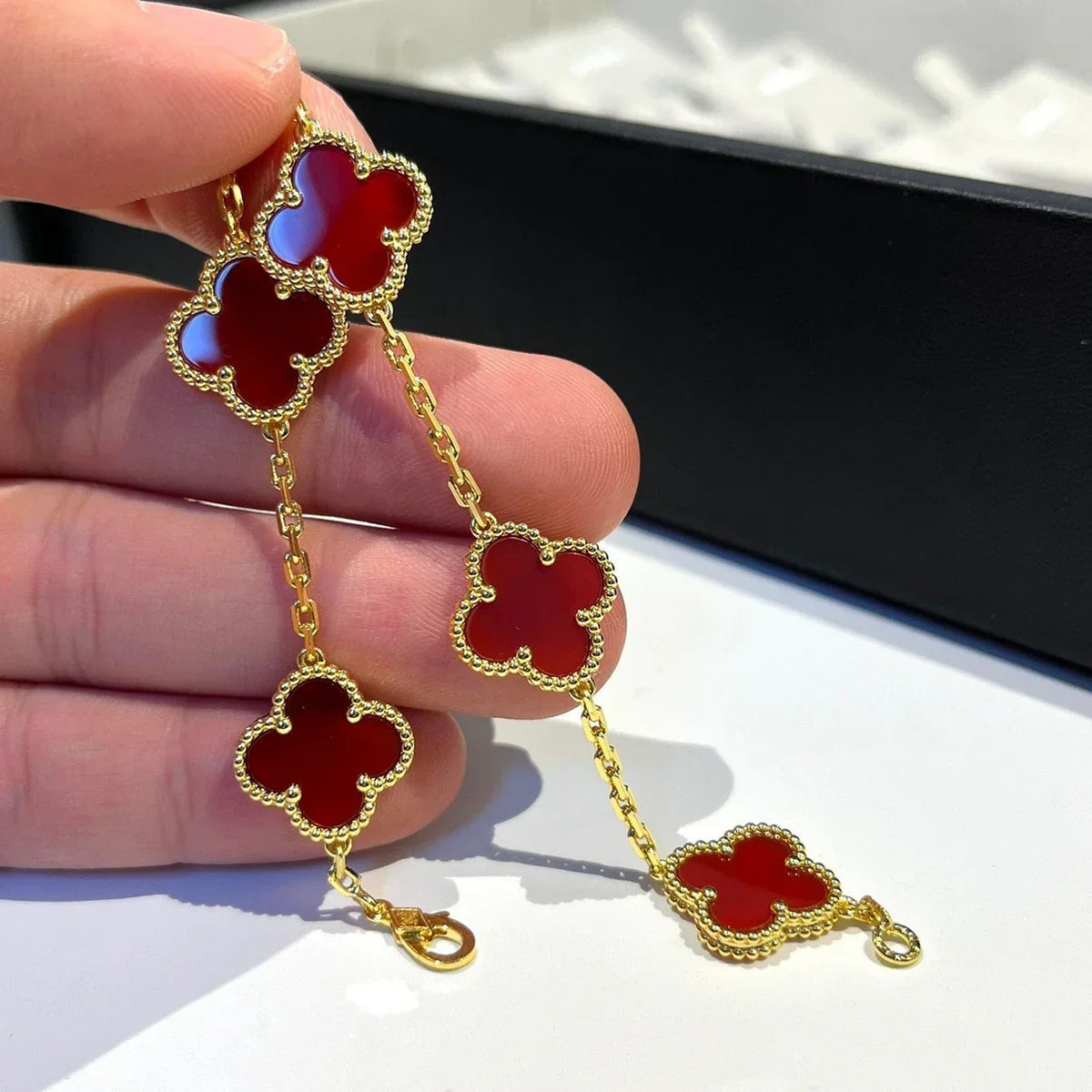 [[⭐DORISW] ]New  CLOVER 5 MOTIF RED CORNELIAN BRACELET COLLECTION