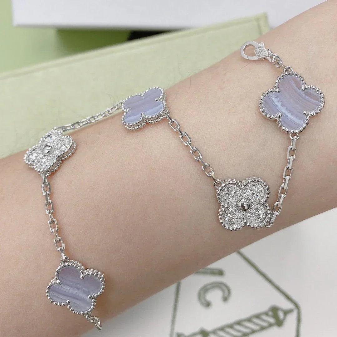 [[⭐DORISW] ]New  CLOVER 5 MOTIF PURPLE CHALCEDONY BRACELET COLLECTION