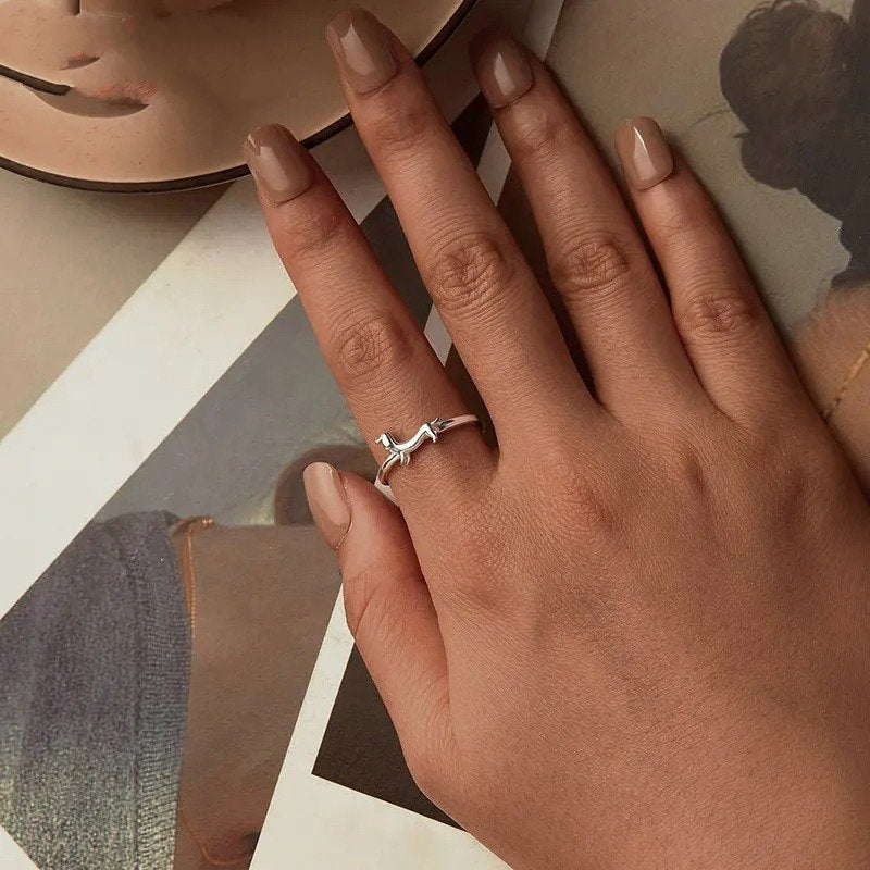 Hübscher Hund-Statement-Ring offen