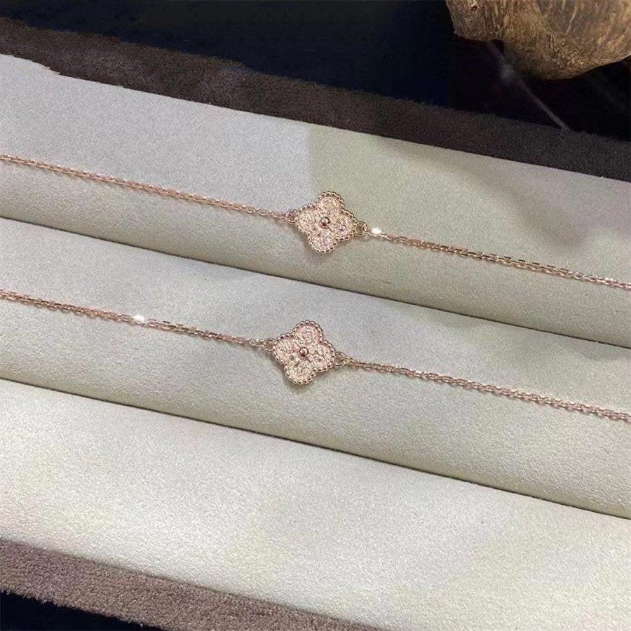 [⭐DORISW] KLEEBATT-EINZELBLUMEN-ARMBAND