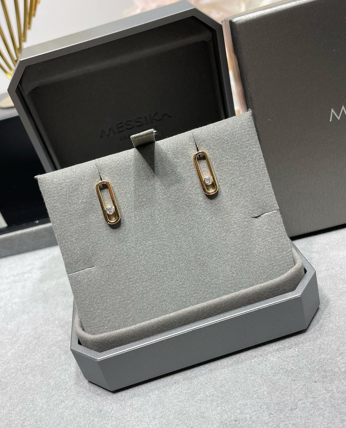 [[⭐DORISW] ] MOVE UNO SMALL 1 DIAMOND EARRINGS