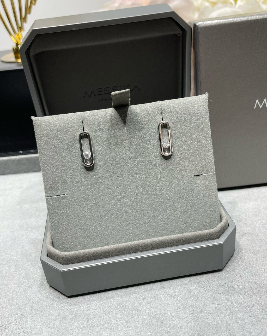 [[⭐DORISW] ] MOVE UNO SMALL 1 DIAMOND EARRINGS
