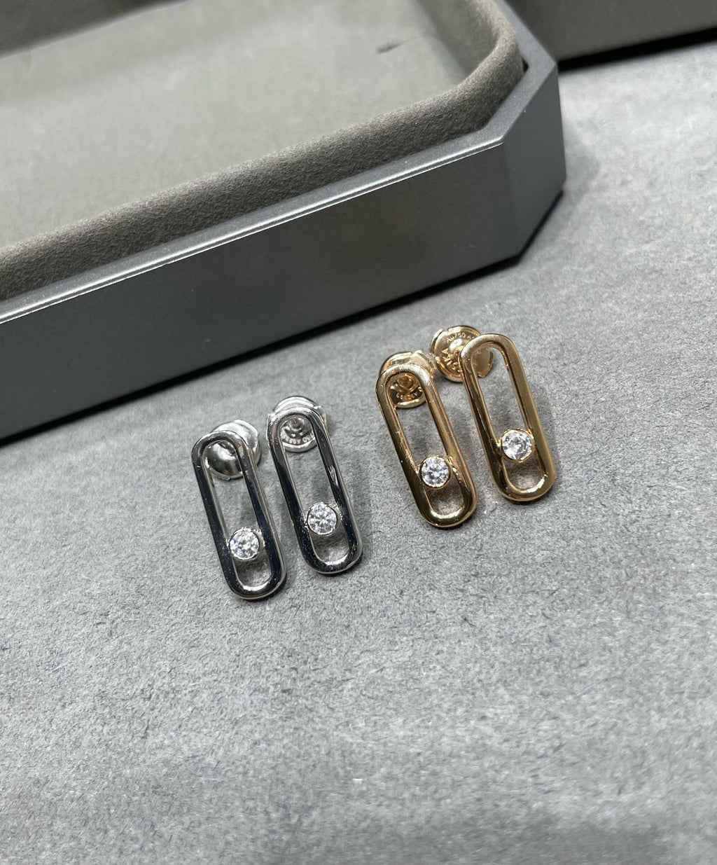 [[⭐DORISW] ] MOVE UNO SMALL 1 DIAMOND EARRINGS