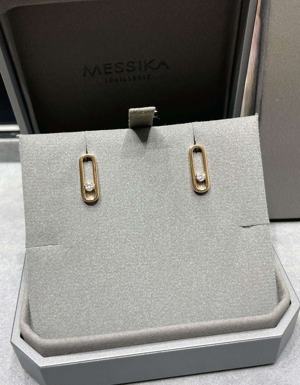 [[⭐DORISW] ] MOVE UNO SMALL 1 DIAMOND EARRINGS