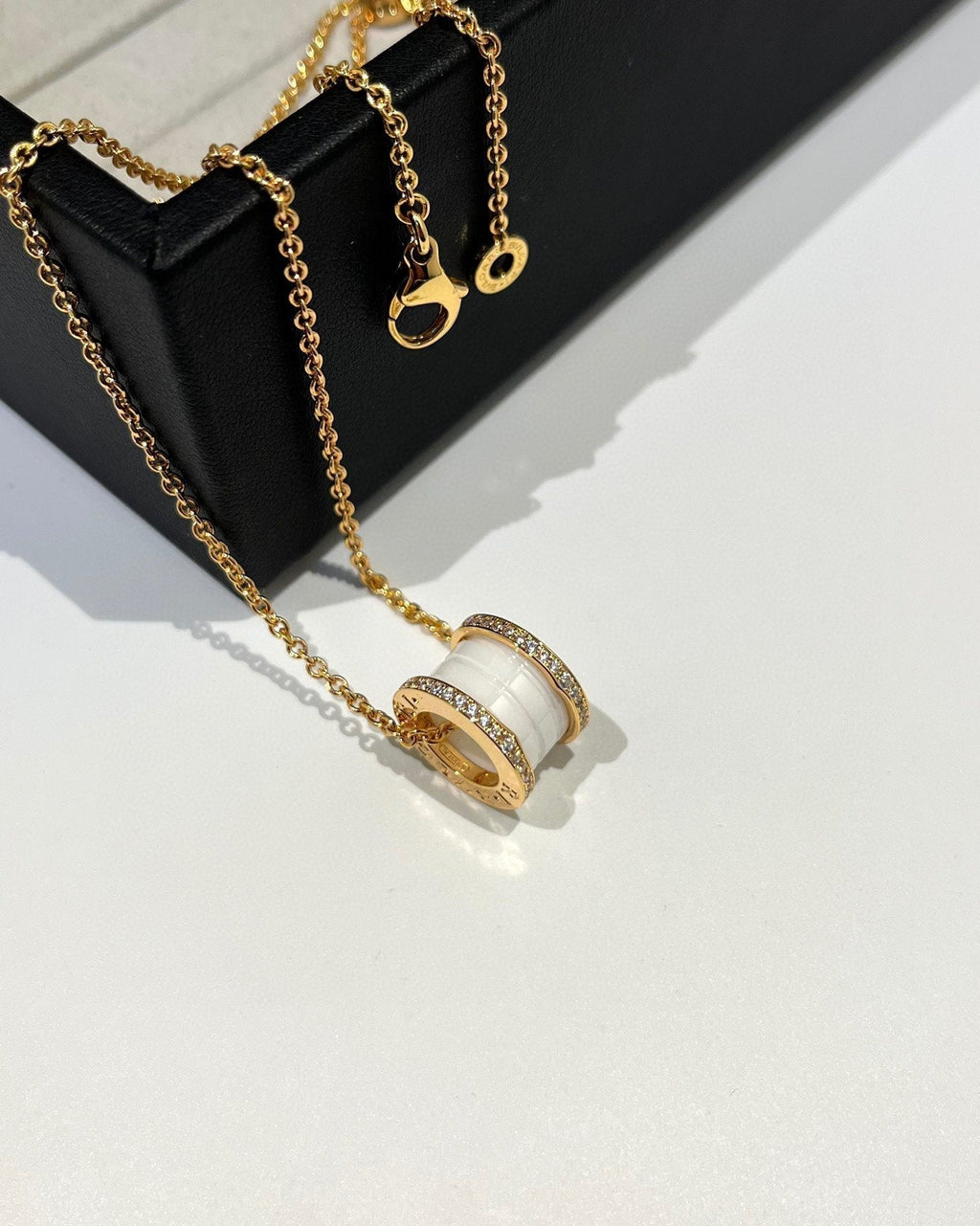 [⭐DORISW]ZERO 1 WHITE CERAMIC DIAMOND PINK GOLD NECKLACE